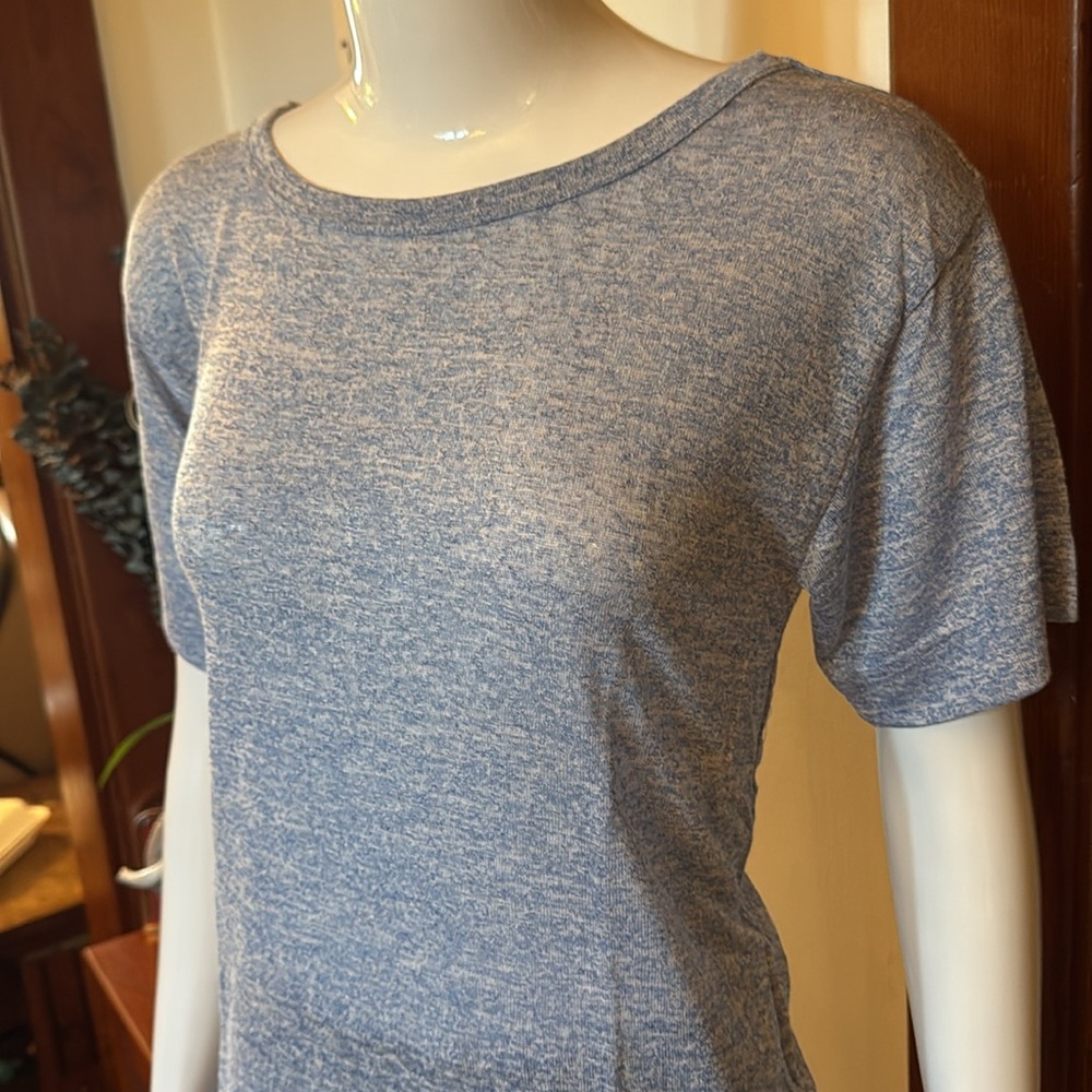NWT northern reflections siz small Women's Blue Short Sleeve Top light summery